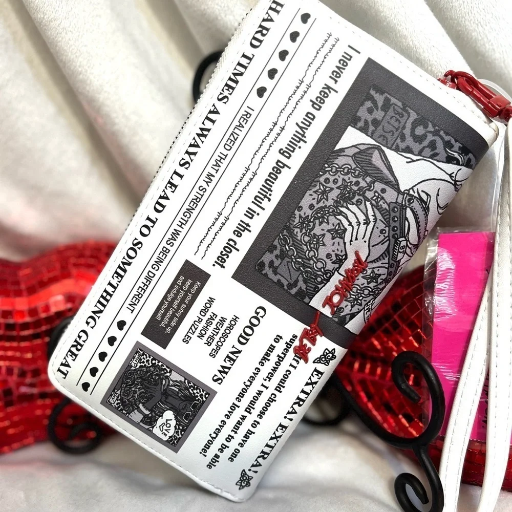 ❤️📰  Betsey Johnson 